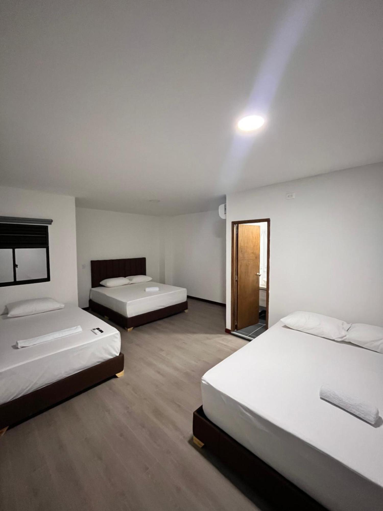 Hotel Gallery By 70 Medellín Dış mekan fotoğraf