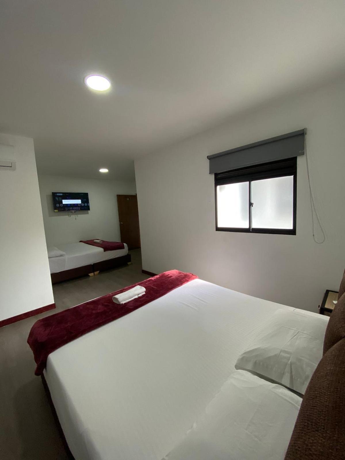 Hotel Gallery By 70 Medellín Dış mekan fotoğraf