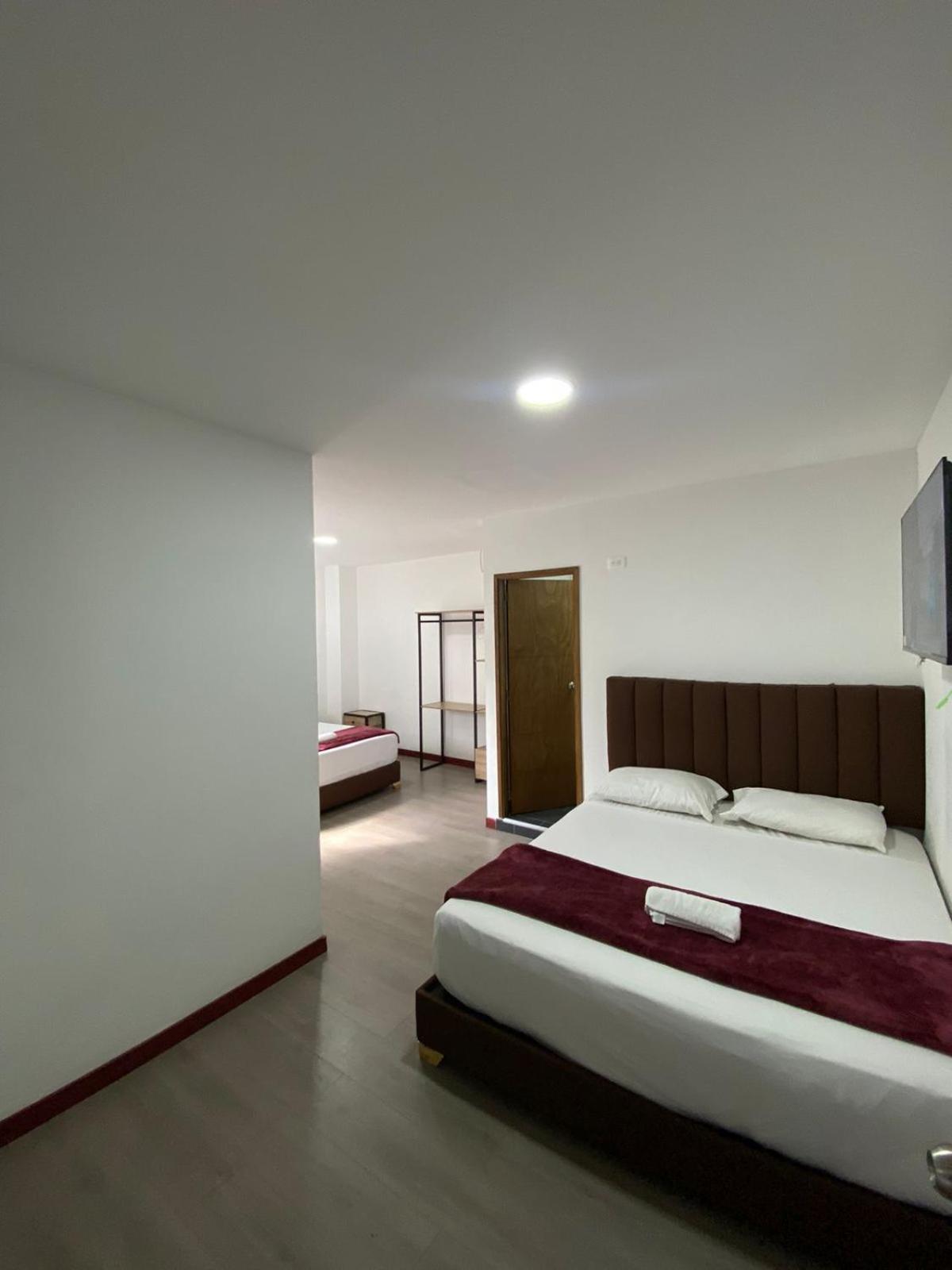 Hotel Gallery By 70 Medellín Dış mekan fotoğraf