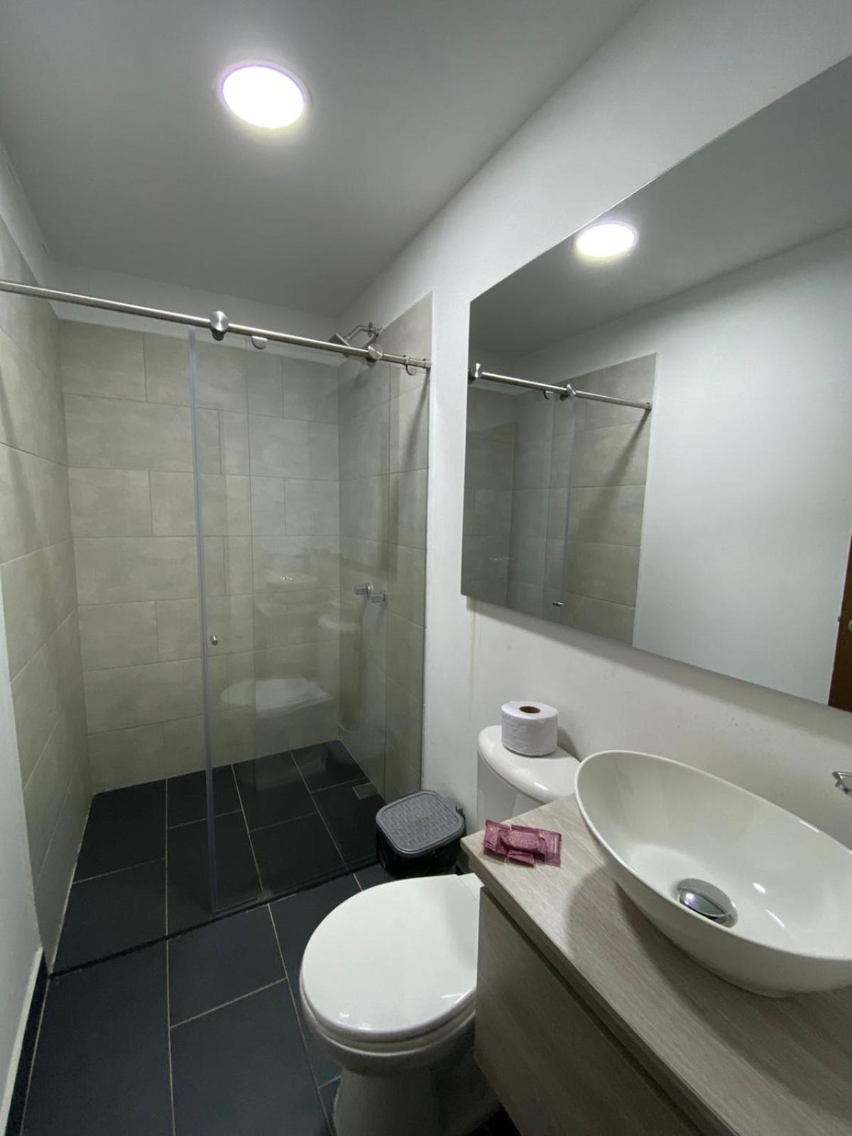 Hotel Gallery By 70 Medellín Dış mekan fotoğraf