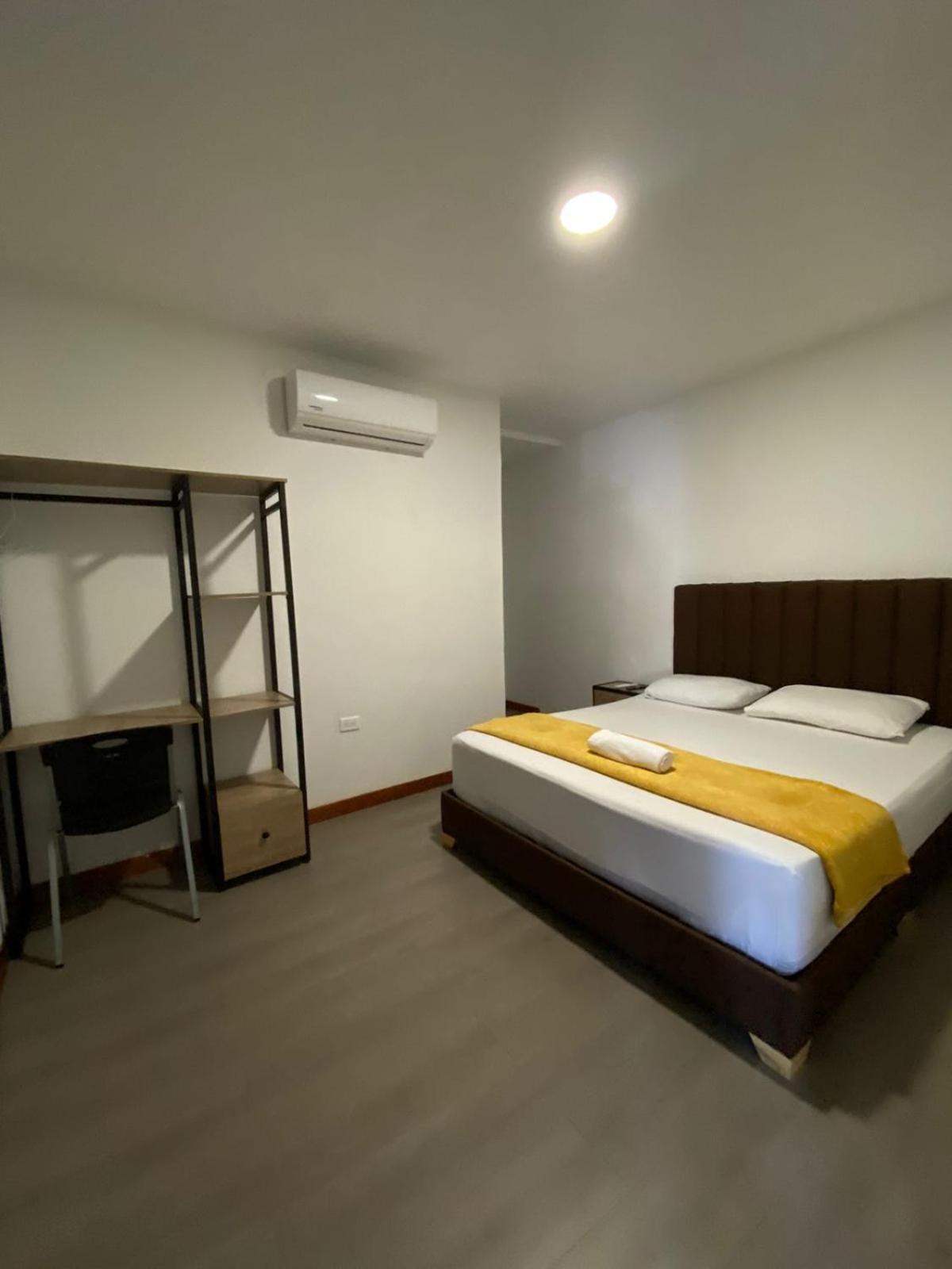 Hotel Gallery By 70 Medellín Dış mekan fotoğraf